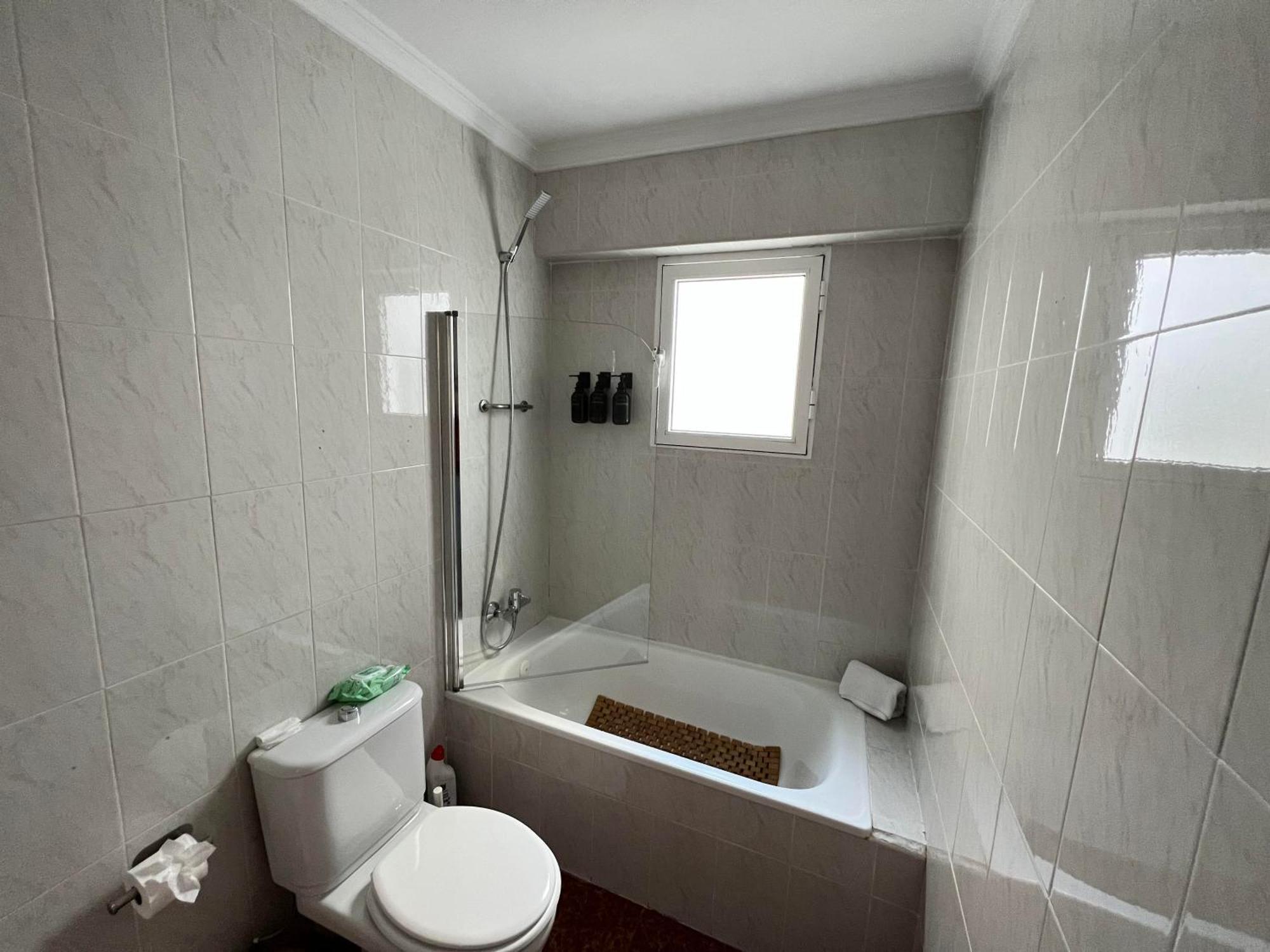 Gran Apartamento Con Parking Gratis Centro De Málaga Extérieur photo